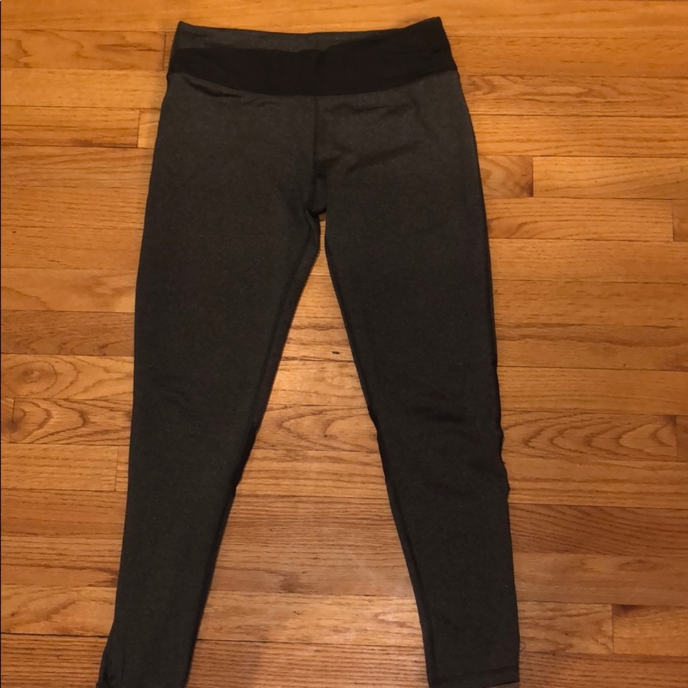 Grey leggings